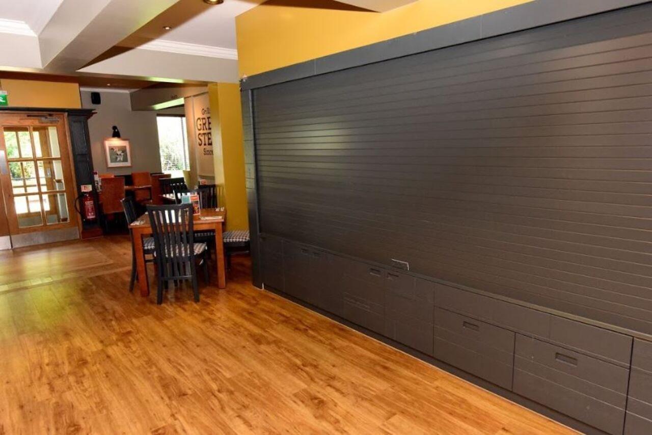 Premier Inn Isle Of Wight Newport  Dış mekan fotoğraf